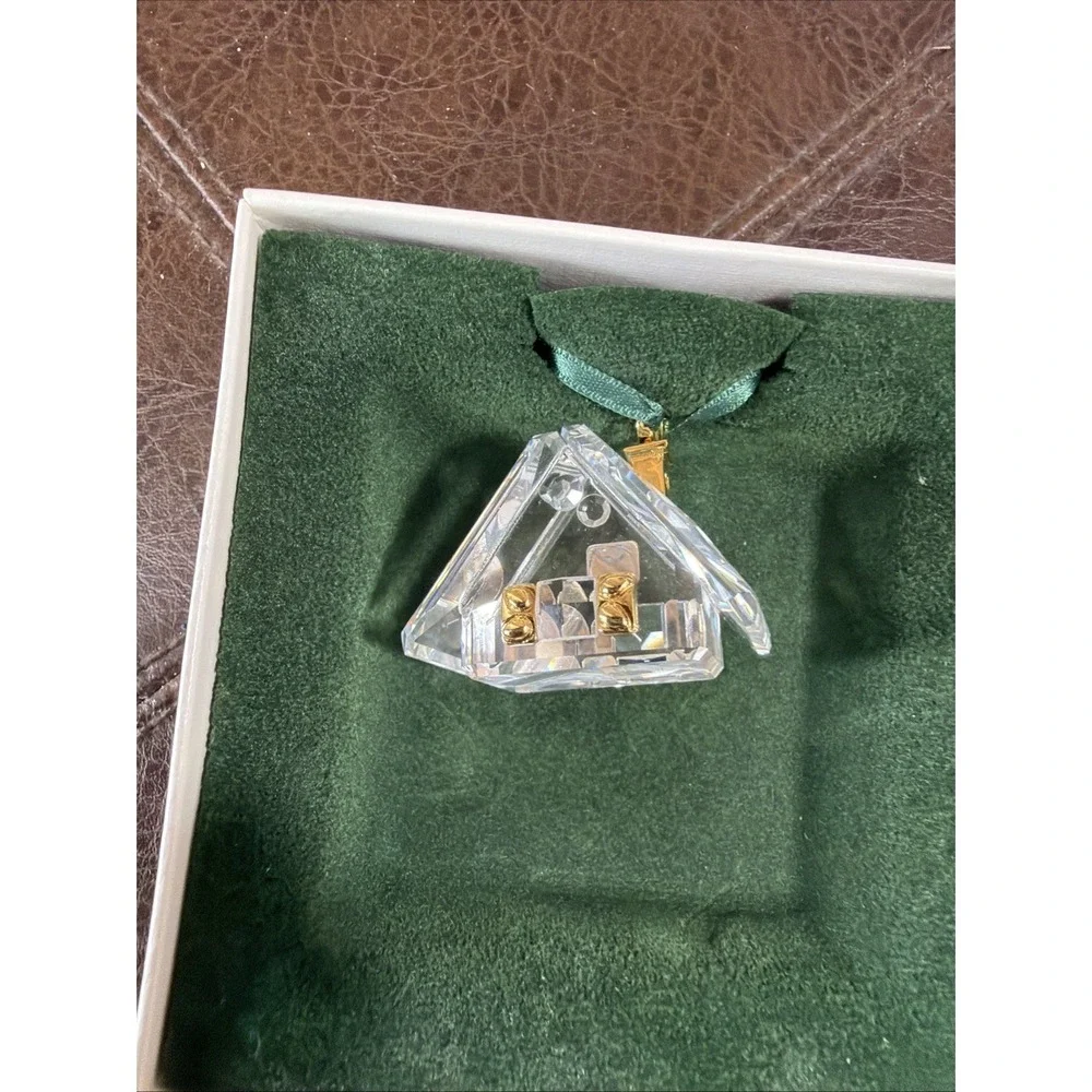 Swarovski up auction